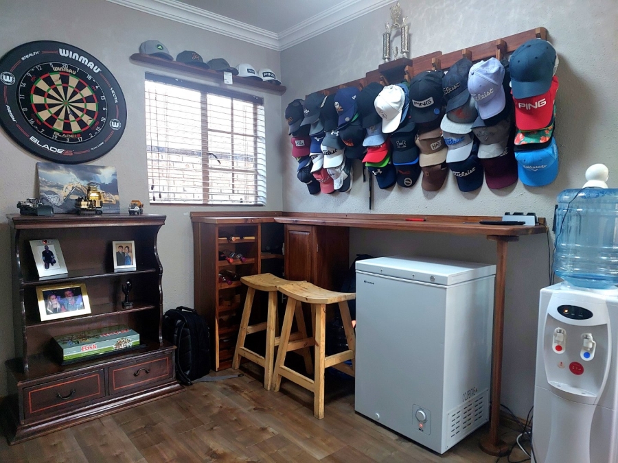 2 Bedroom Property for Sale in Brentwood Gauteng