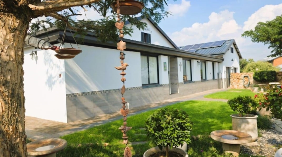 4 Bedroom Property for Sale in Kleinfontein A H Gauteng