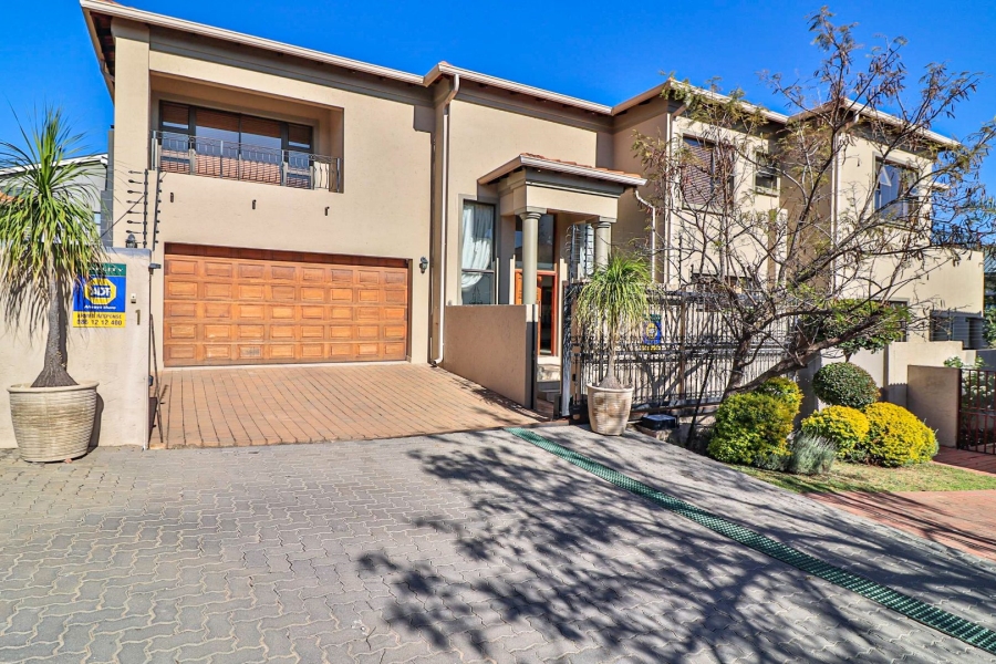 4 Bedroom Property for Sale in Bryanston Gauteng