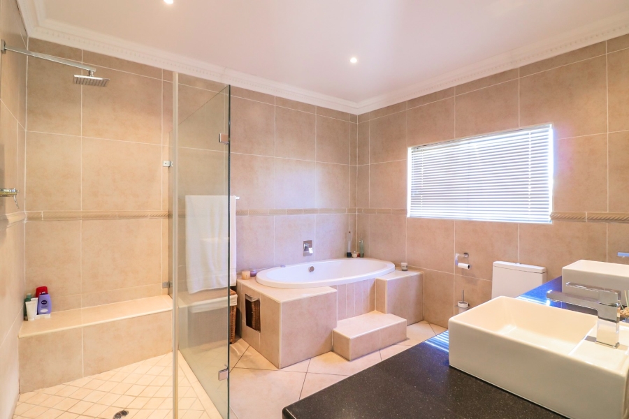 4 Bedroom Property for Sale in Bryanston Gauteng