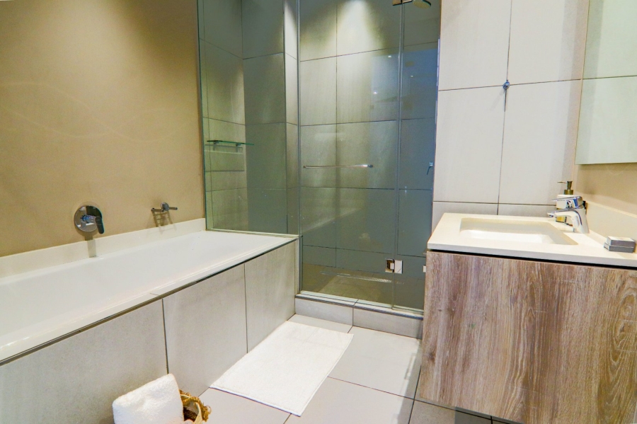 1 Bedroom Property for Sale in Menlyn Gauteng