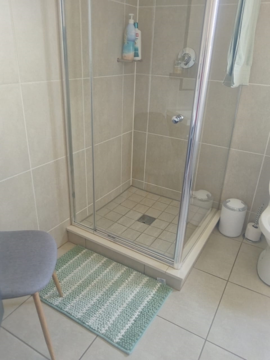 To Let 2 Bedroom Property for Rent in Modderfontein Gauteng