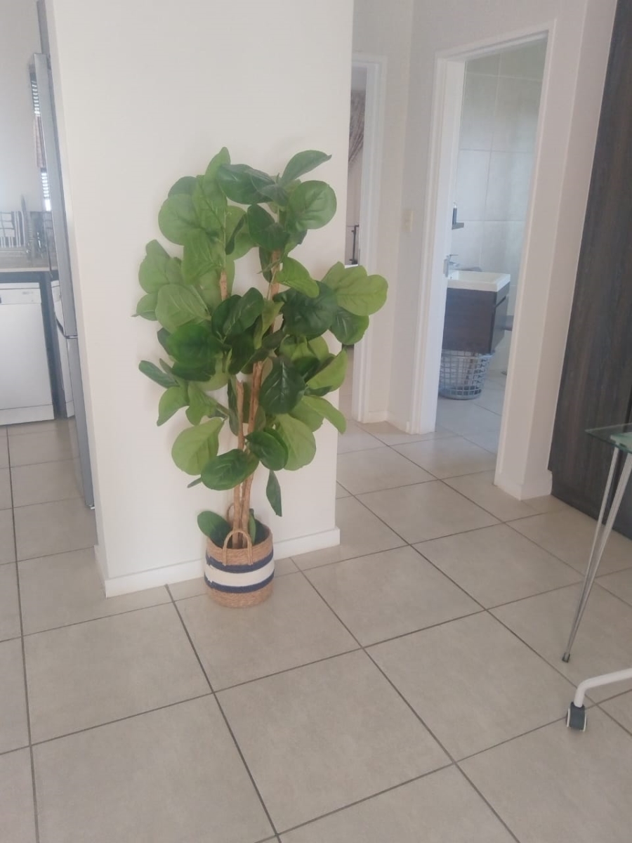 To Let 2 Bedroom Property for Rent in Modderfontein Gauteng