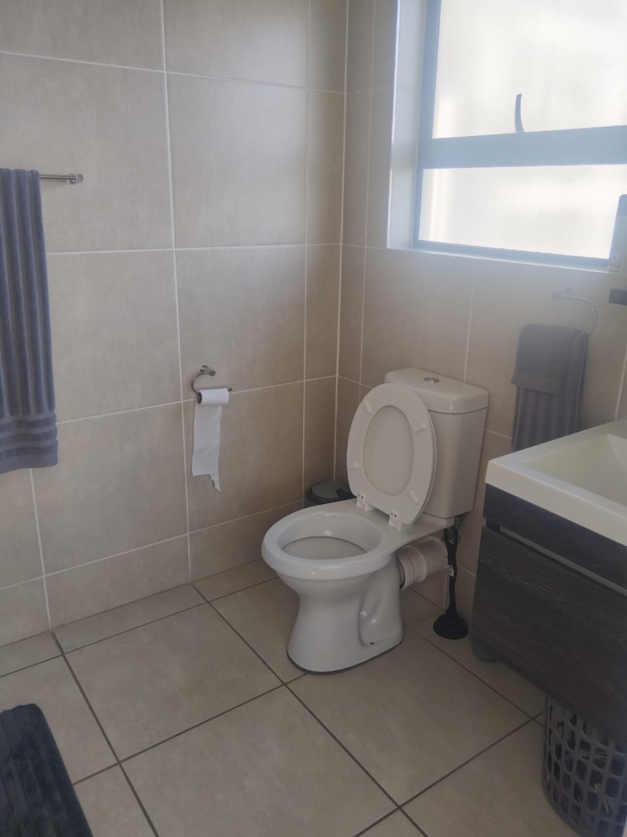 To Let 2 Bedroom Property for Rent in Modderfontein Gauteng