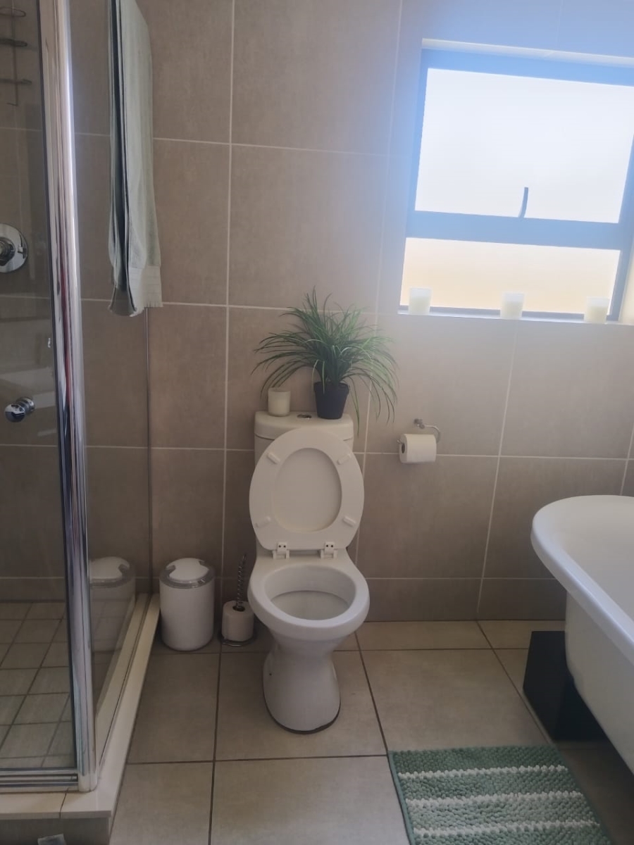 To Let 2 Bedroom Property for Rent in Modderfontein Gauteng