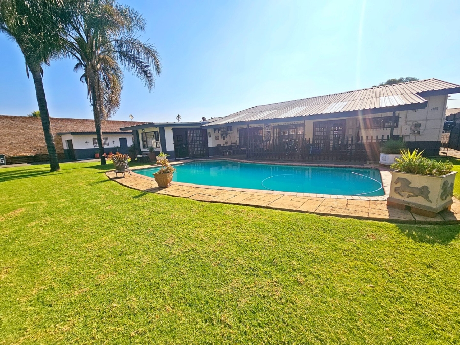 1 Bedroom Property for Sale in Brakpan Central Gauteng