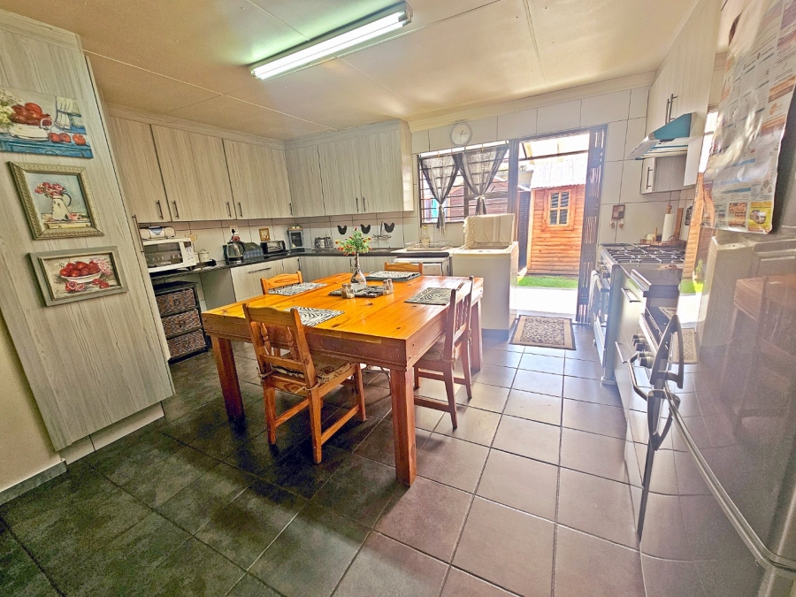 1 Bedroom Property for Sale in Brakpan Central Gauteng