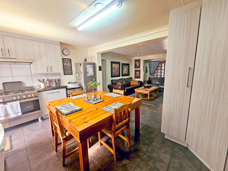1 Bedroom Property for Sale in Brakpan Central Gauteng