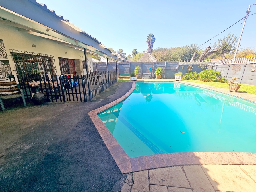 1 Bedroom Property for Sale in Brakpan Central Gauteng