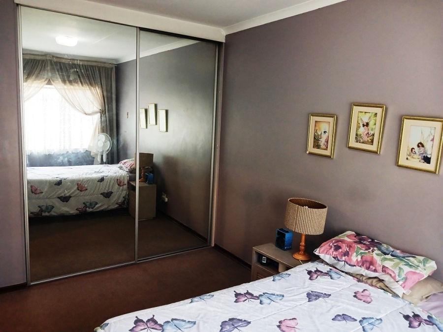 2 Bedroom Property for Sale in Eastleigh Gauteng