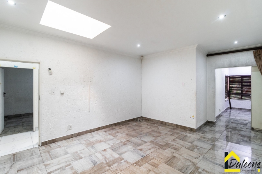 To Let 5 Bedroom Property for Rent in Beyers Park Gauteng