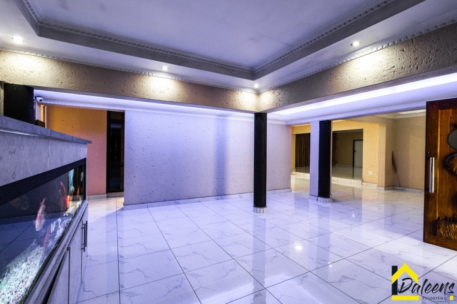To Let 5 Bedroom Property for Rent in Beyers Park Gauteng