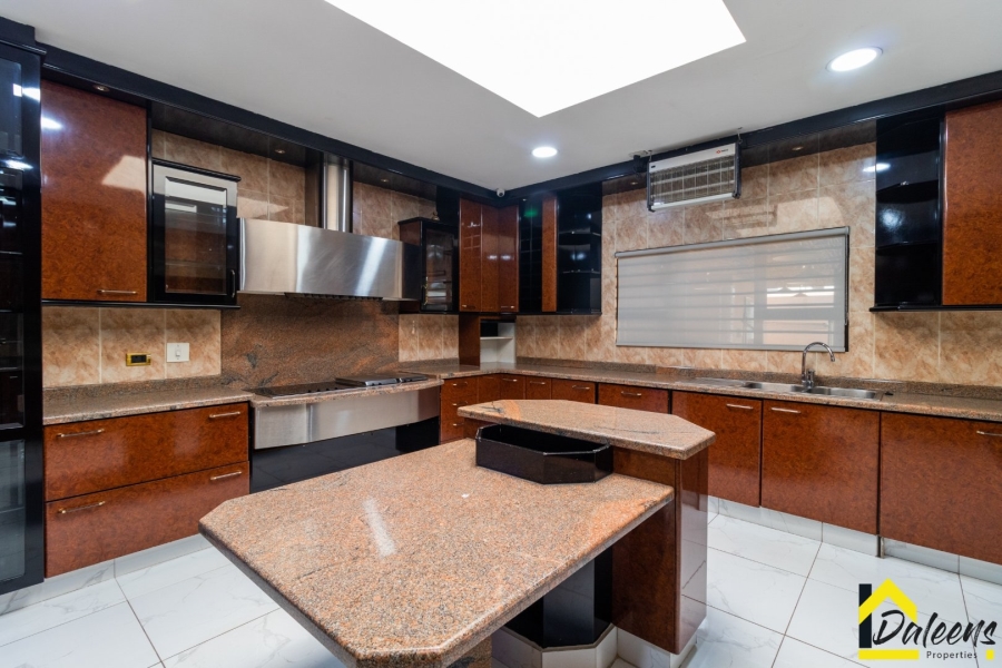 To Let 5 Bedroom Property for Rent in Beyers Park Gauteng