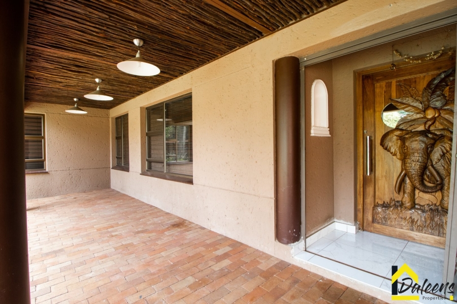 To Let 5 Bedroom Property for Rent in Beyers Park Gauteng