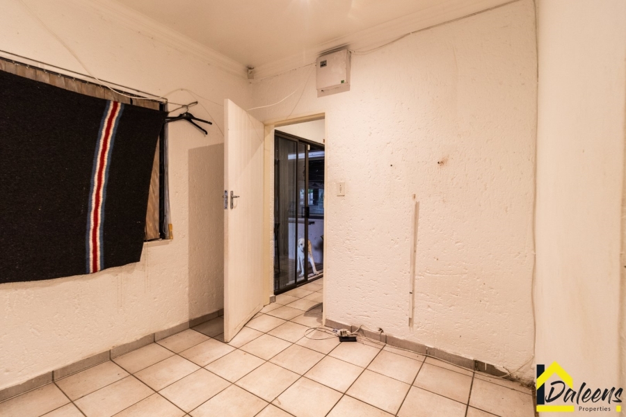 To Let 5 Bedroom Property for Rent in Beyers Park Gauteng