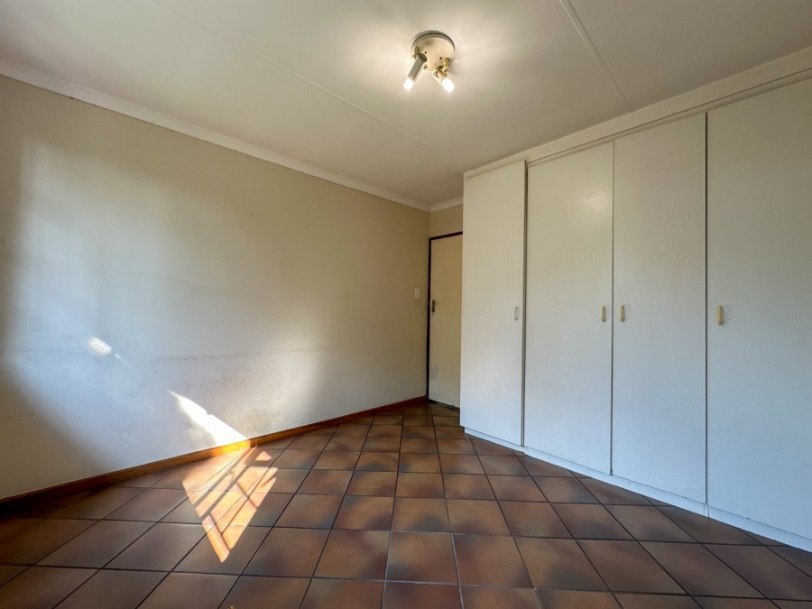 To Let 2 Bedroom Property for Rent in Verwoerdpark Gauteng