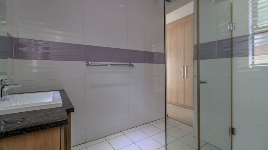 5 Bedroom Property for Sale in Meyersdal Nature Estate Gauteng