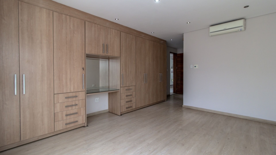 5 Bedroom Property for Sale in Meyersdal Nature Estate Gauteng