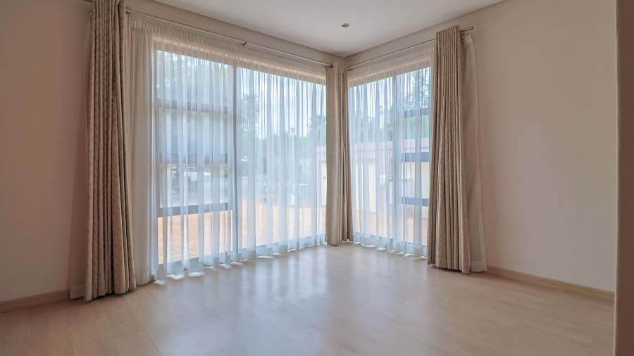 5 Bedroom Property for Sale in Meyersdal Nature Estate Gauteng