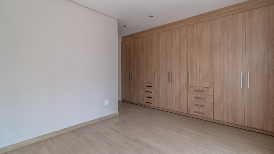 5 Bedroom Property for Sale in Meyersdal Nature Estate Gauteng