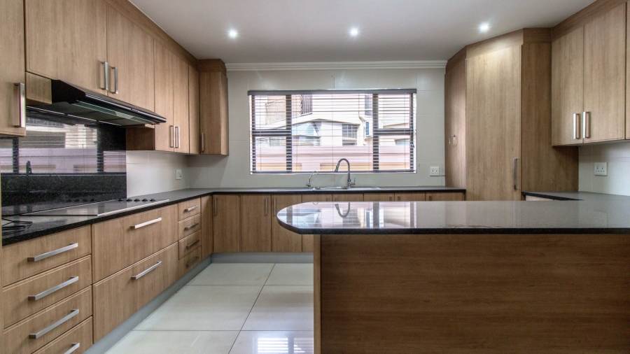 5 Bedroom Property for Sale in Meyersdal Nature Estate Gauteng
