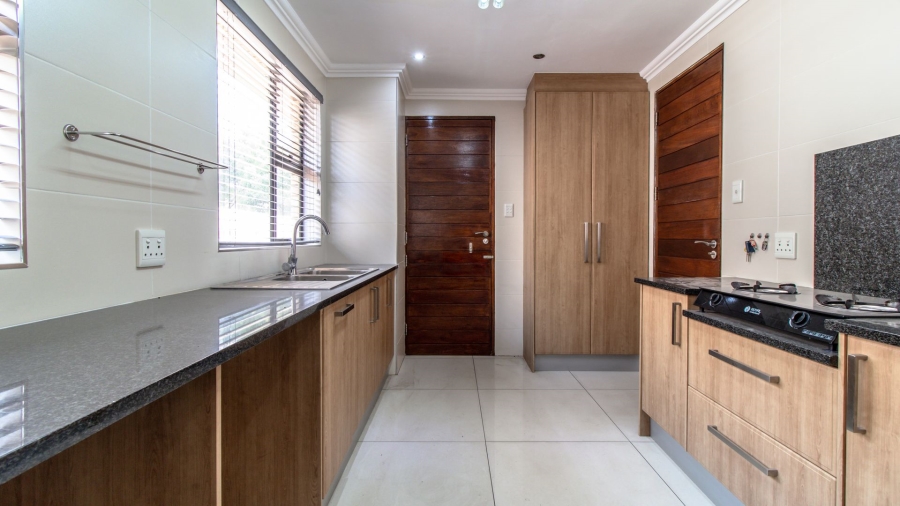 5 Bedroom Property for Sale in Meyersdal Nature Estate Gauteng