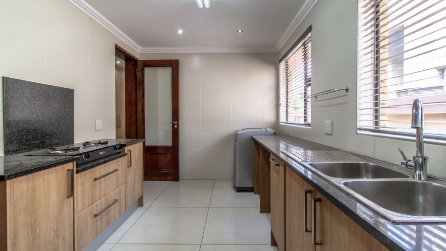 5 Bedroom Property for Sale in Meyersdal Nature Estate Gauteng