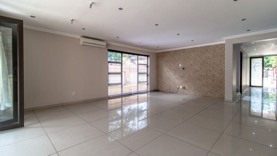 5 Bedroom Property for Sale in Meyersdal Nature Estate Gauteng