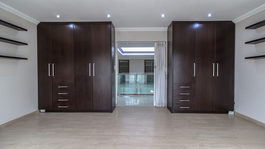 5 Bedroom Property for Sale in Meyersdal Nature Estate Gauteng