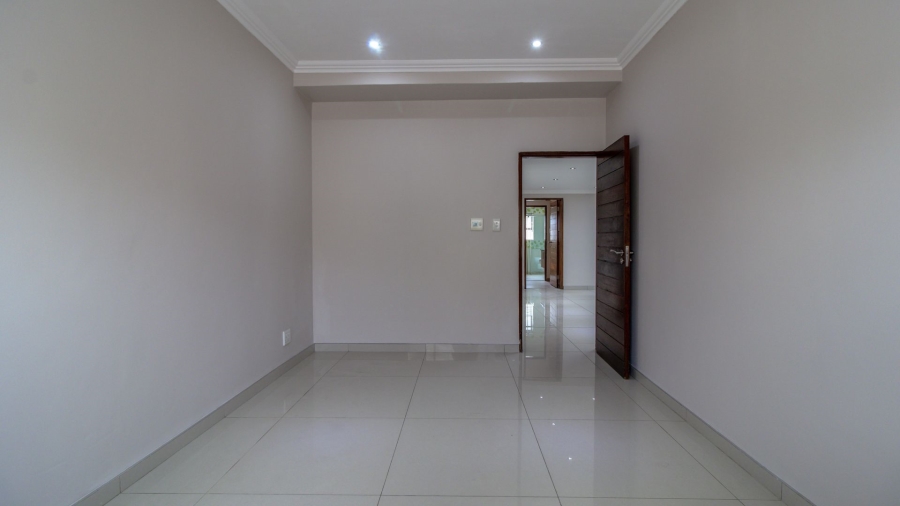 5 Bedroom Property for Sale in Meyersdal Nature Estate Gauteng