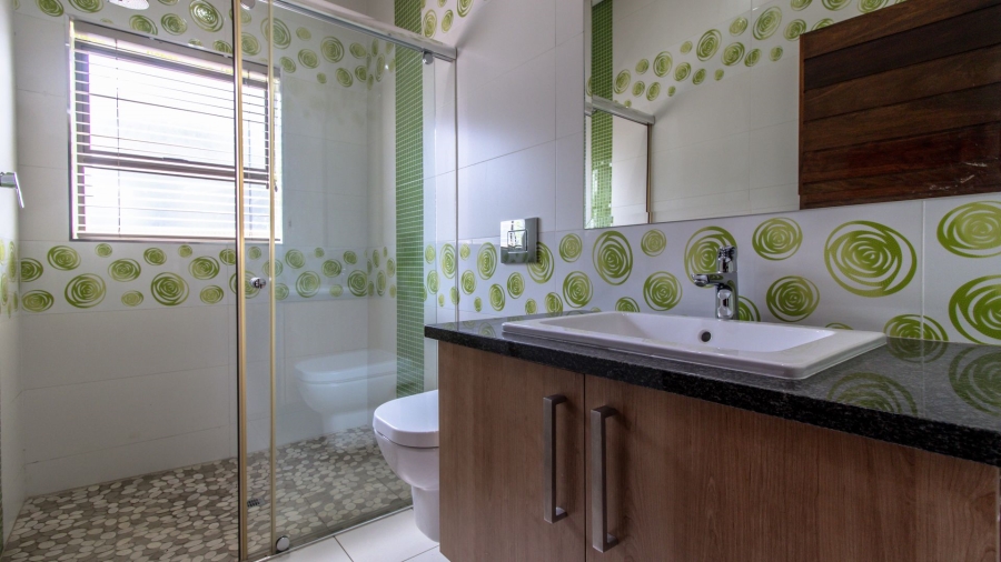 5 Bedroom Property for Sale in Meyersdal Nature Estate Gauteng