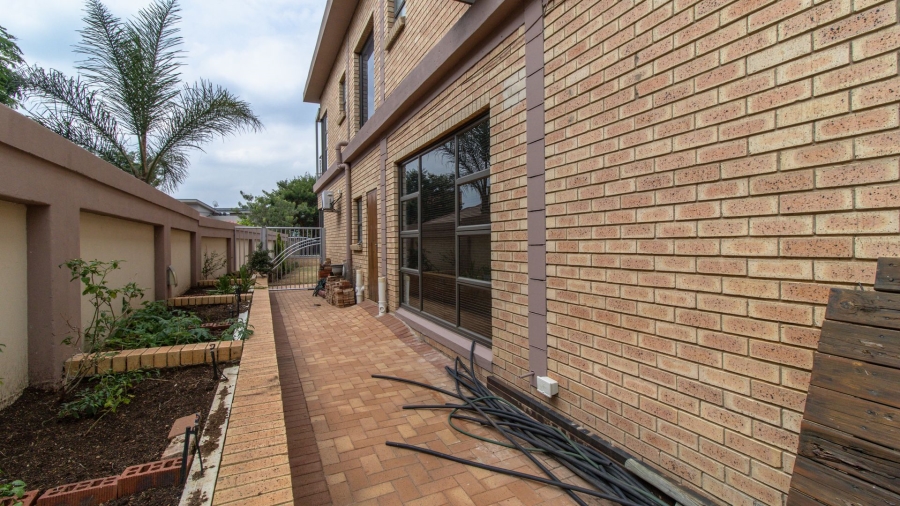 5 Bedroom Property for Sale in Meyersdal Nature Estate Gauteng