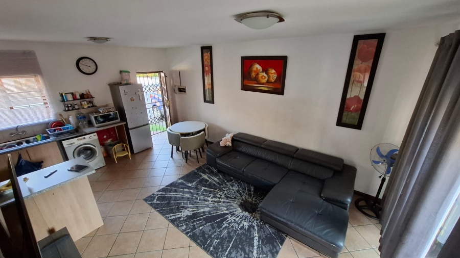 2 Bedroom Property for Sale in Noordwyk Gauteng