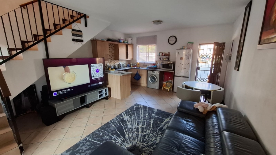2 Bedroom Property for Sale in Noordwyk Gauteng