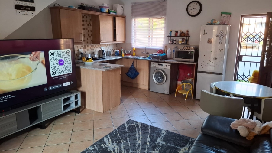 2 Bedroom Property for Sale in Noordwyk Gauteng