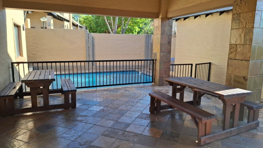 2 Bedroom Property for Sale in Noordwyk Gauteng