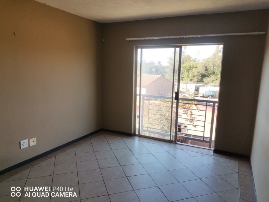 To Let 1 Bedroom Property for Rent in The Orchards Gauteng