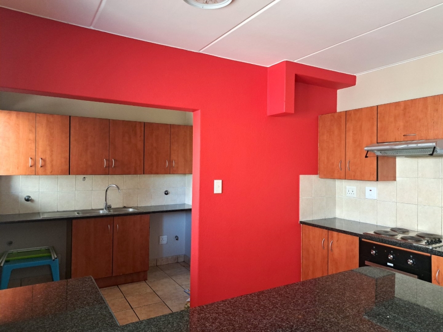 To Let 3 Bedroom Property for Rent in Noordhang Gauteng