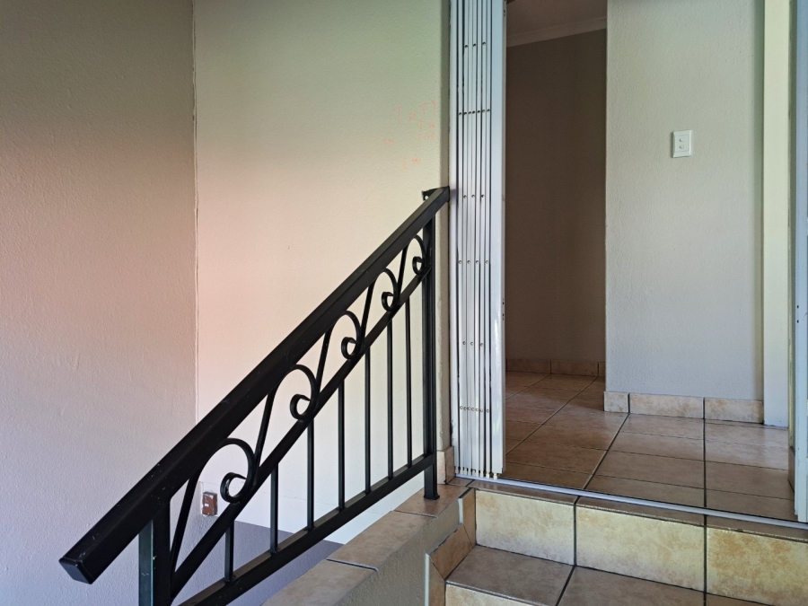 To Let 3 Bedroom Property for Rent in Noordhang Gauteng
