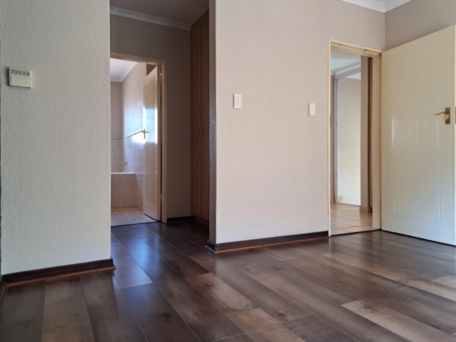 To Let 3 Bedroom Property for Rent in Noordhang Gauteng