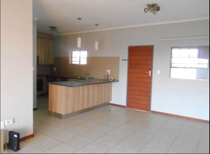 2 Bedroom Property for Sale in Blue Hills Gauteng