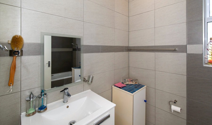 2 Bedroom Property for Sale in Modderfontein Gauteng