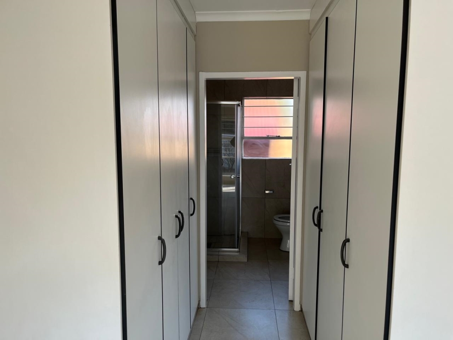 To Let 3 Bedroom Property for Rent in Beyers Park Gauteng