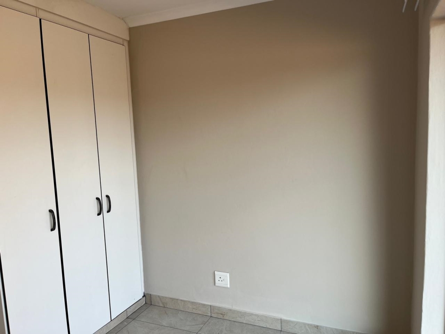 To Let 3 Bedroom Property for Rent in Beyers Park Gauteng