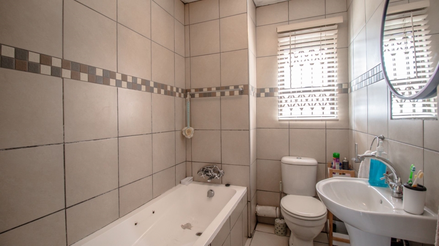 To Let 3 Bedroom Property for Rent in Witfield Gauteng