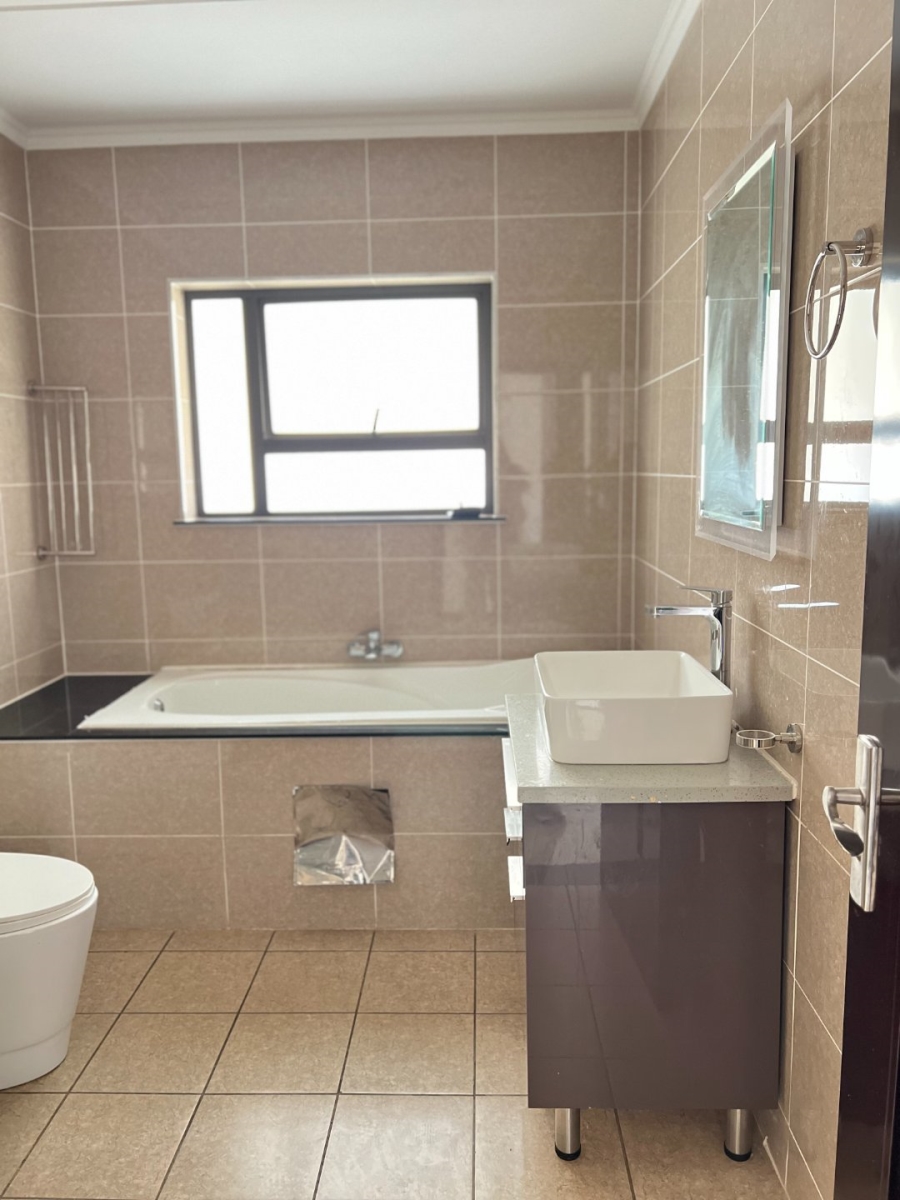 To Let 3 Bedroom Property for Rent in Kengies Gauteng