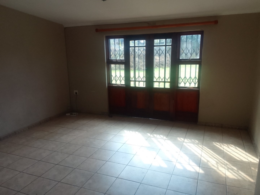 To Let 3 Bedroom Property for Rent in Eastleigh Gauteng