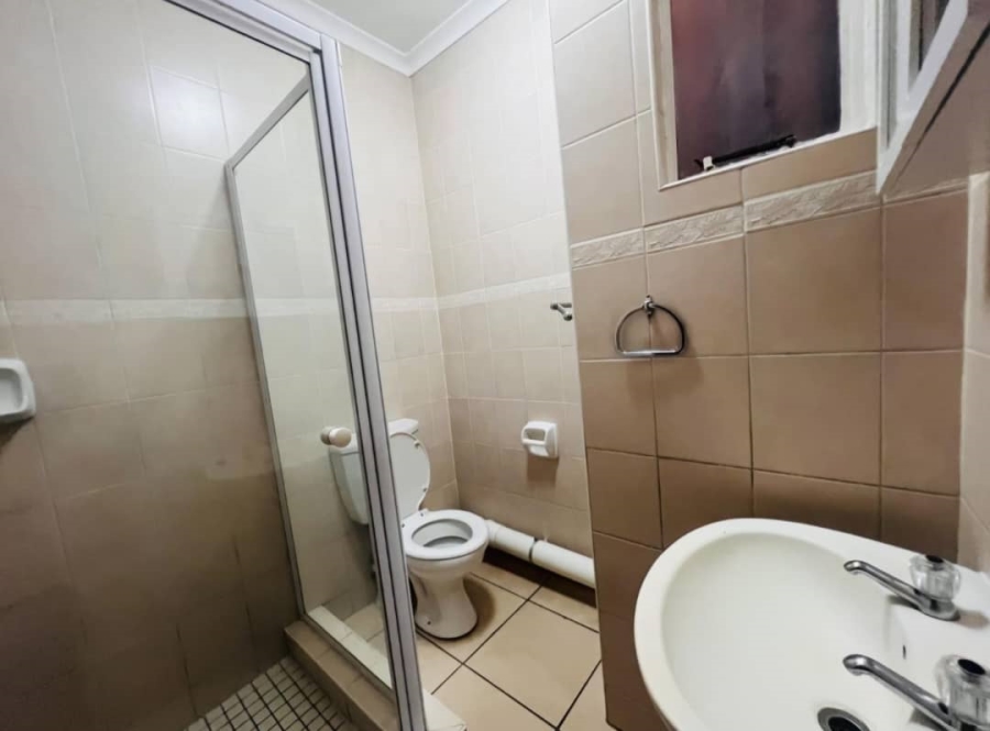 1 Bedroom Property for Sale in Hillcrest Gauteng