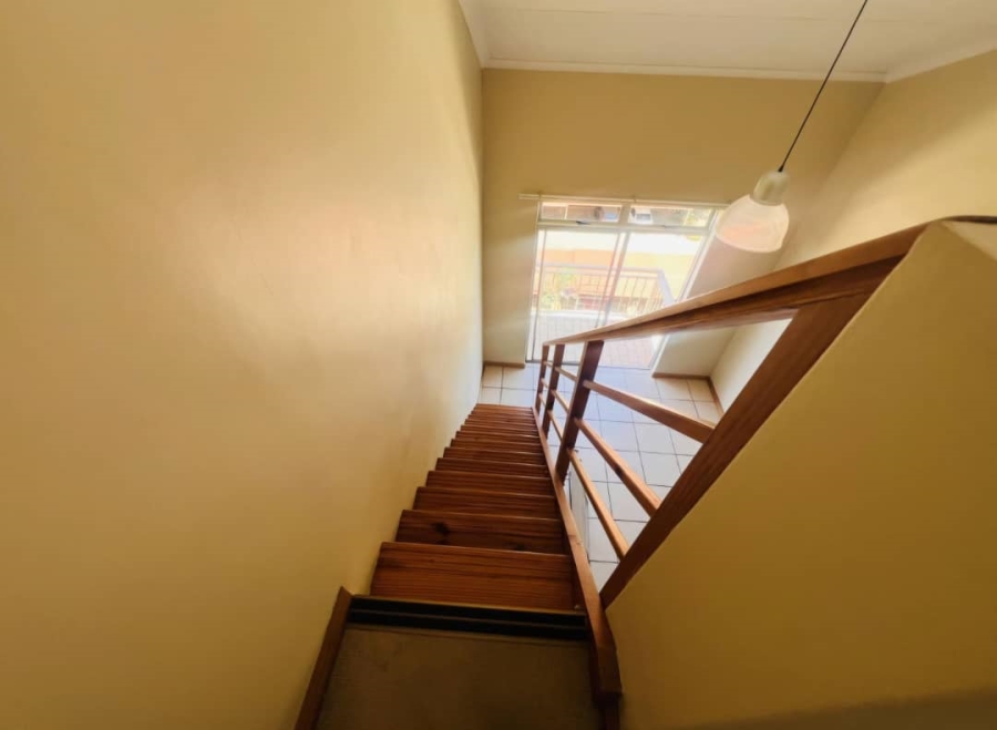 1 Bedroom Property for Sale in Hillcrest Gauteng