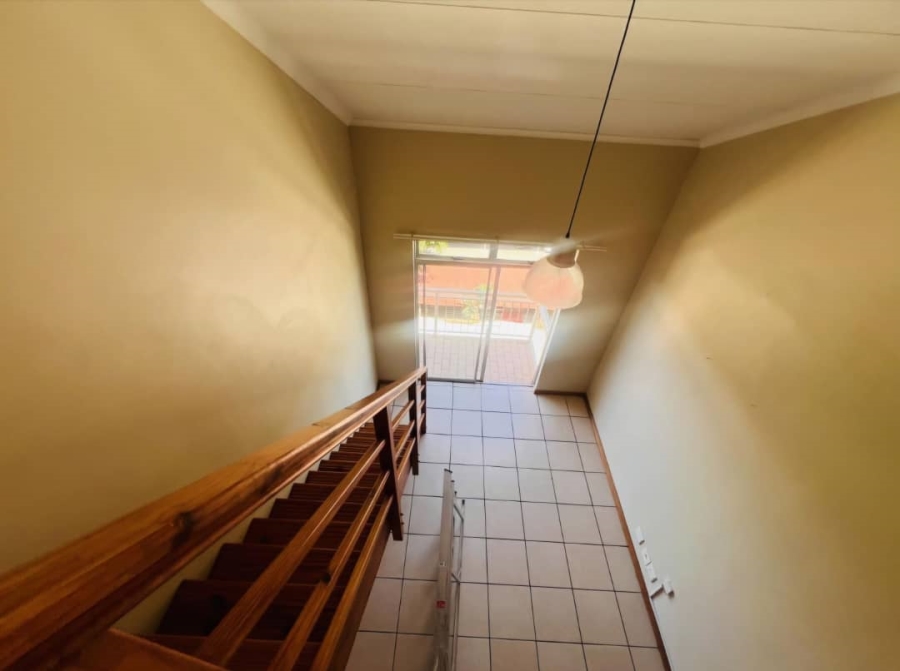 1 Bedroom Property for Sale in Hillcrest Gauteng